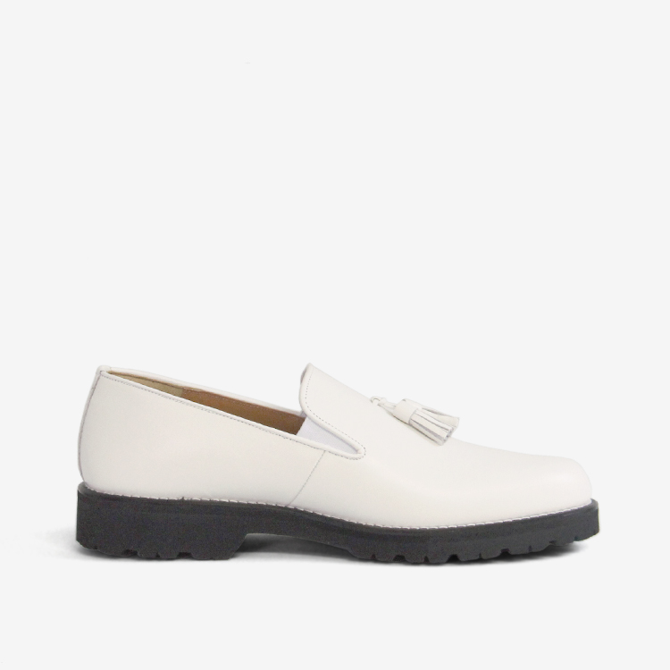 TUSSEL COCK SHOES / WHITE | Tomo & Co(トモ&シーオー