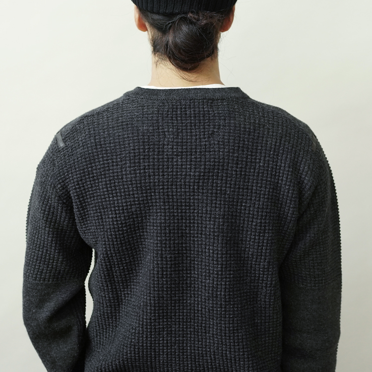 Baby Alpaca Waffle Crew / CHARCOAL | THE INOUE BROTHERS