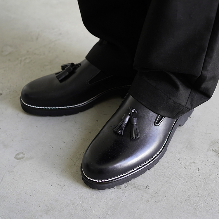 TUSSEL COCK SHOES / BLACK | Tomo & Co(トモ&シーオー) | SHOES