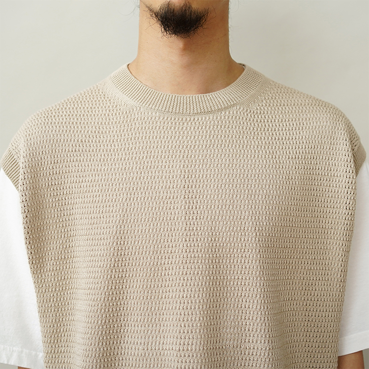 SUMMER KNIT CREW NECK VEST / BEIGE | BATONER (MEN)(バトナー