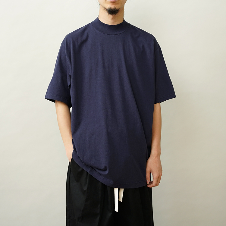 ORGANIC COTTON JERSEY MOCK NECK S/S T / NAVY | Y(ワイ) | T-SHIRTS