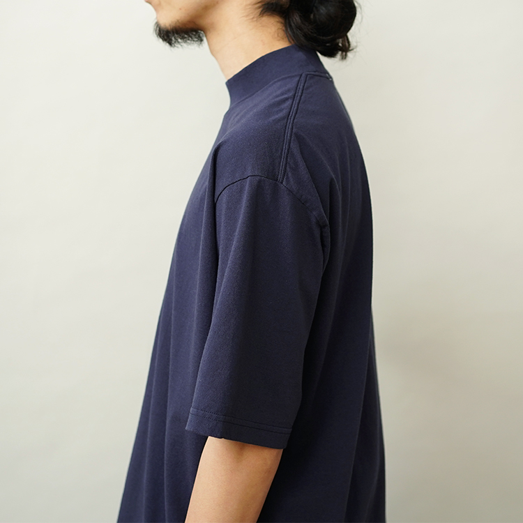 ORGANIC COTTON JERSEY MOCK NECK S/S T / NAVY | Y(ワイ) | T-SHIRTS