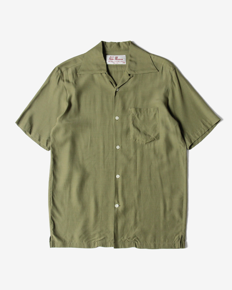 FOUNDATION / KHAKI