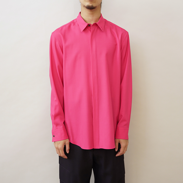 DROPPED SHOULDER TOP WITH SHIRT COLLAR IN WOOL SHIRTHING / FUCHSIA