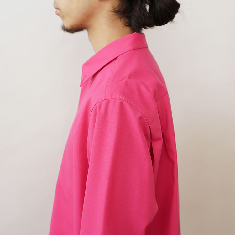 DROPPED SHOULDER TOP WITH SHIRT COLLAR IN WOOL SHIRTHING / FUCHSIA