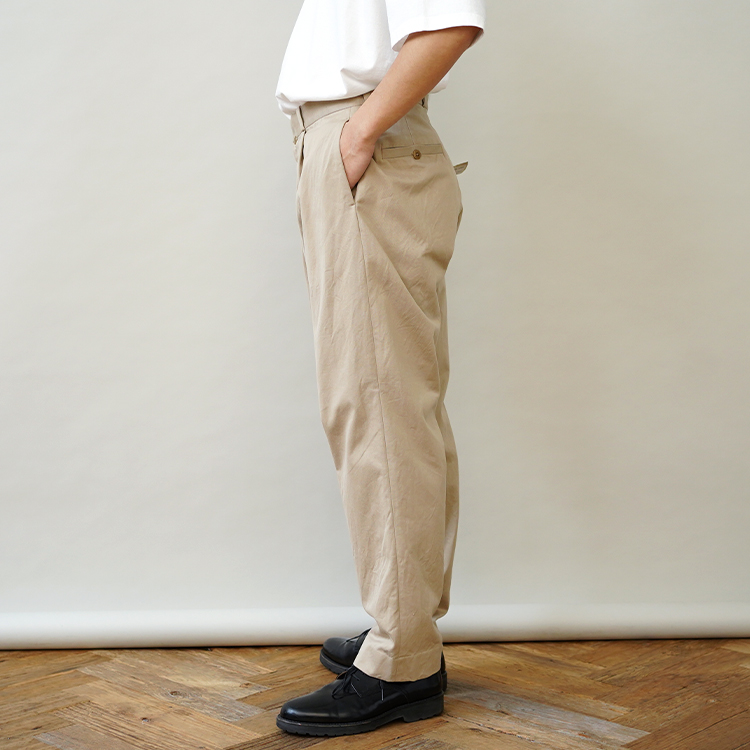 イチオシ ヤエカ CHINO CLOTH PANTS TUCK TAPERED パンツ