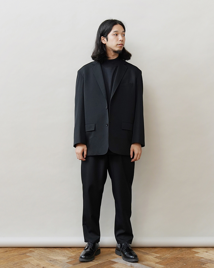 Scale Off Wool Jacket / BLACK